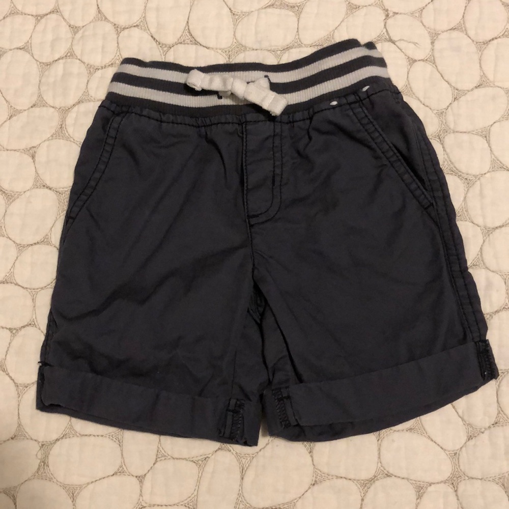 Gymboree boys dark gray shorts
